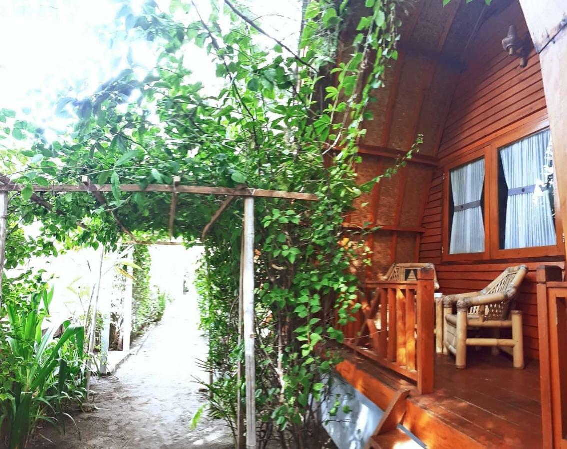 Damai Bungalows Гили Еър Екстериор снимка